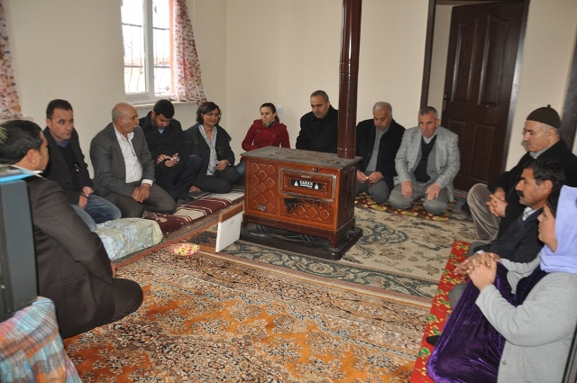 Belediyeden Êzidilere Bayram Ziyareti (2)