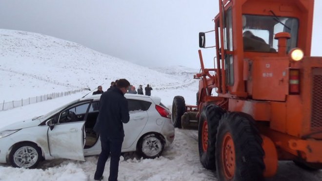 siirtte-120-koy-yolu-ulasima-kapandi-IHA-20141223AW278209-1-t
