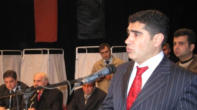 efe-den-cam-teras-yerine-teleferik-onerisi-6859068_x_o