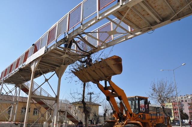 +£st Ge+ğit Onar¦-m +çal¦-+şmas¦- Ba+şlad¦- (2)