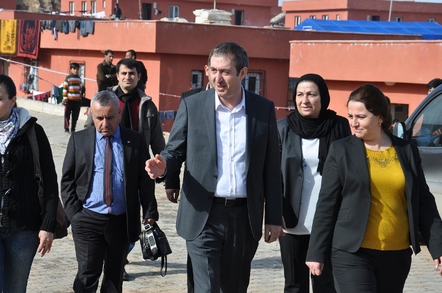 Êzidi Kadınlar İçin Biçki  Dikiş ve Çamaşırhane Atölyleri  Açıldı (3)