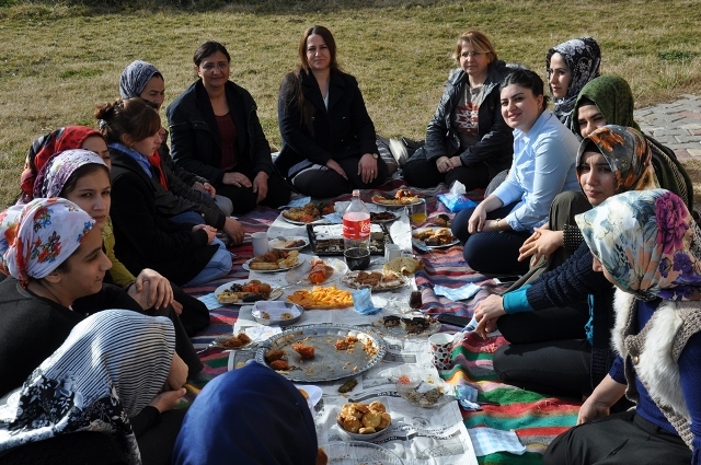 Kursiyerlerden Dayanışma Yemeği (1)