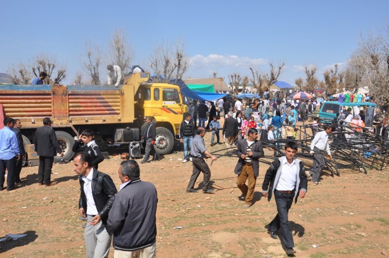 Siirt Belediyesi'nin +Şenlik +çad¦-r¦-na Kaymakaml¦-k Engeli (Ar+şiv) (1)