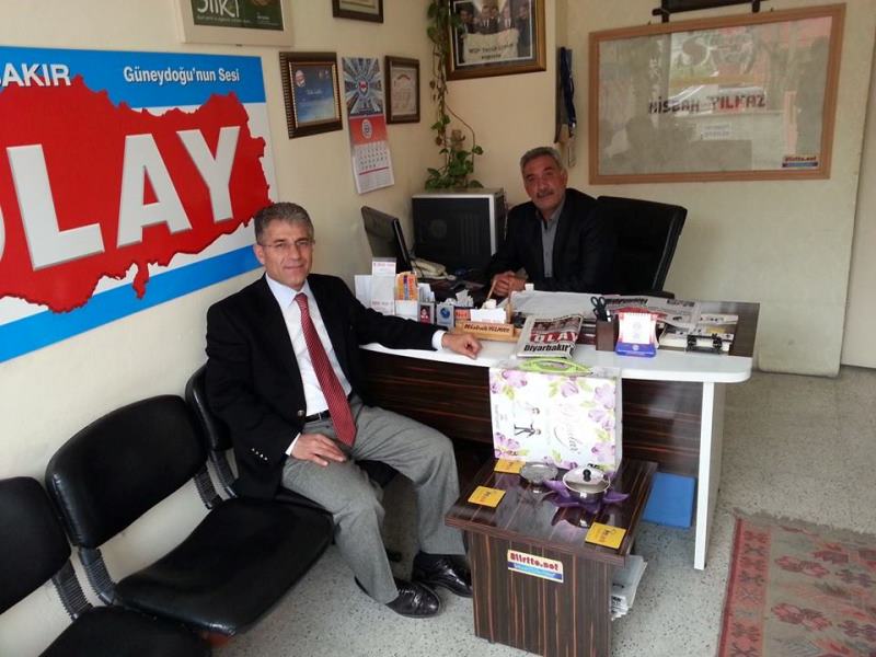 10599448_880419925338058_226549456906041886_n