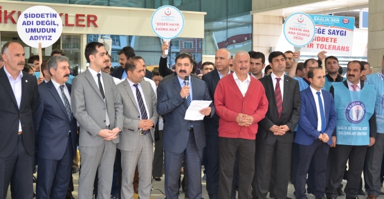 saglikta_siddete_hayir_siddet_protesto_edildi_h5875