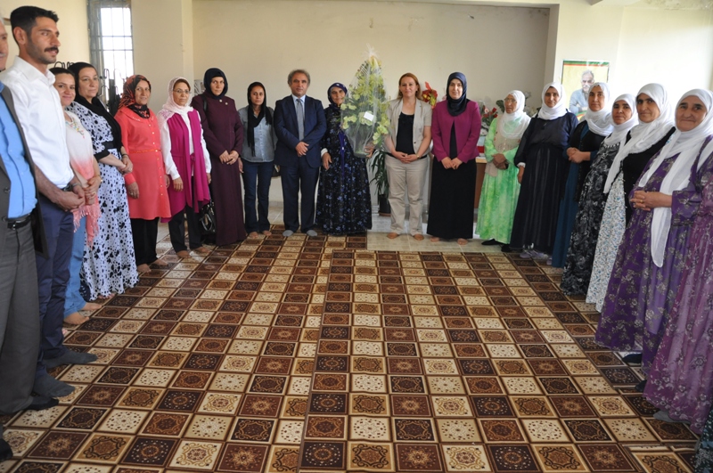 Barış Anneleri, MEYADER ve Siyaset Akademisine Bayram Ziyareti   (2)