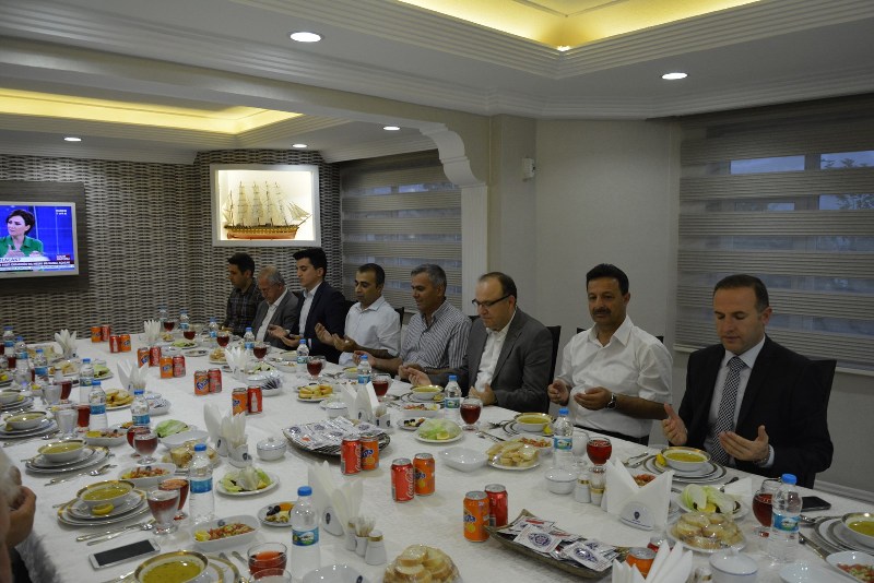 ATAMALARI YAPILAN VALİ YARDIMCISI VE KAYMAKAMLARA VEDA YEMEĞİ