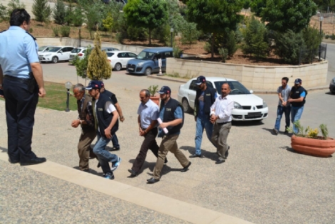 polis-memurunu-teror-orgutu-sehit-etti-7497679_6765_m