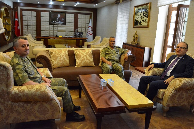 Tugay Komutanı Veda ziyarti  (1)