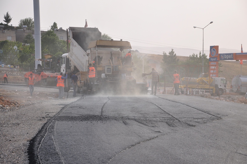 Yol Asfaltlama +çal¦-+şmalar¦-m¦-z Aral¦-ks¦-z Devam Ediyor (7)