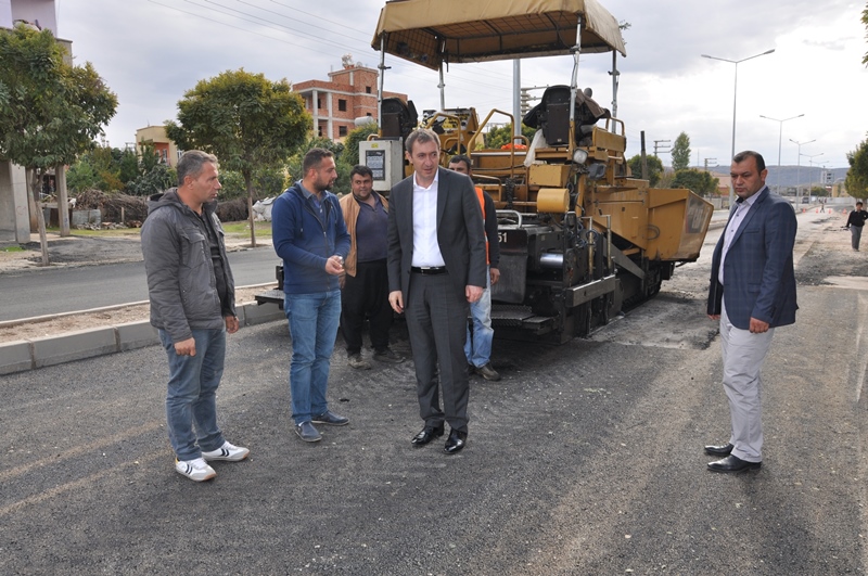 Yol Asfaltlama +çal¦-+şmalar¦- Bar¦-+ş Mahallesinde Devam Ediyor (3)