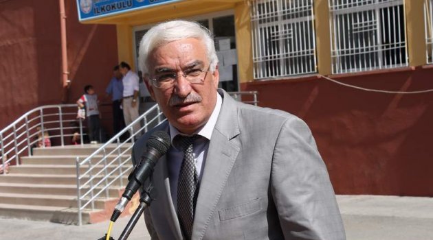 98-bin-ogrenci-karne-aliyor