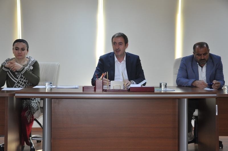 Bakırhan, Sadece İnsanlar Ölmüyor, İnsanlık Ölüyor (1)