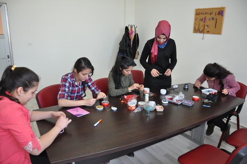 Kadınlar İlk Ürünlerini 5 Mart’ta Sergileyecek (8)