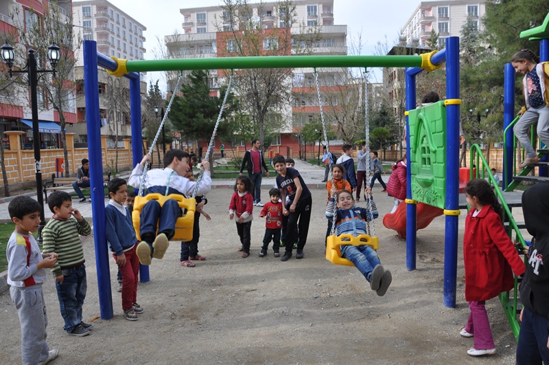 Parklardaki Oyun Guruplarında Yenileme Çalışması (4)