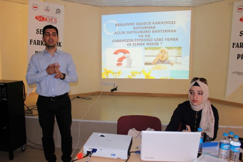 DİYABET VE BESLENME EĞİTİMLERİ VERİLDİ