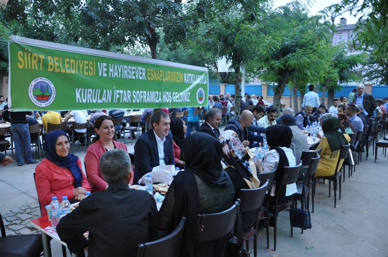 Eş Başkanlar ve Milletvekilleri İftarlarını Yurttaşlar İle Birlikte Açtı (2)