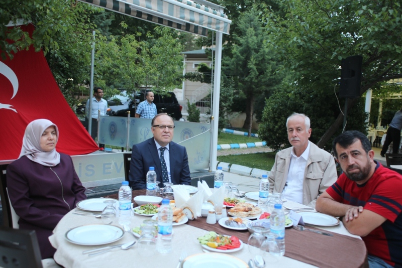 Siirt Valiliği'nden Şehit Ve Gazi Yakınlarına İftar (1)