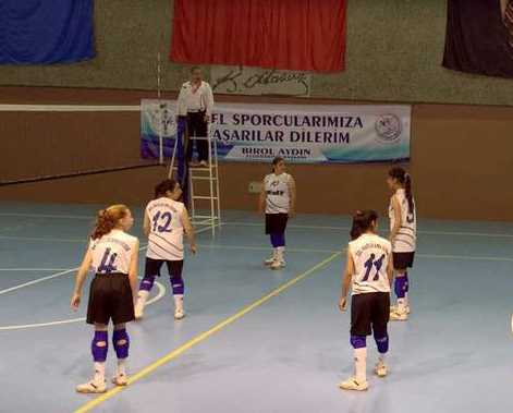 turkiye-sampiyonasinda-ilk-4-e-kaldi