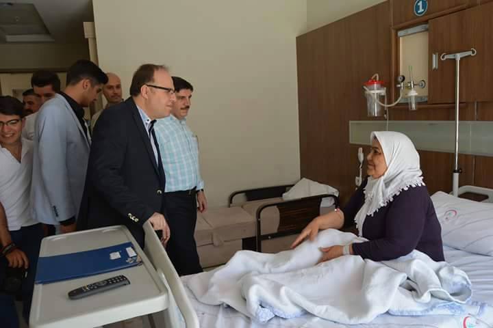 HASTALAR VE KİMSESİZ ÇOCUKLAR ZİYARET EDİLDİ.