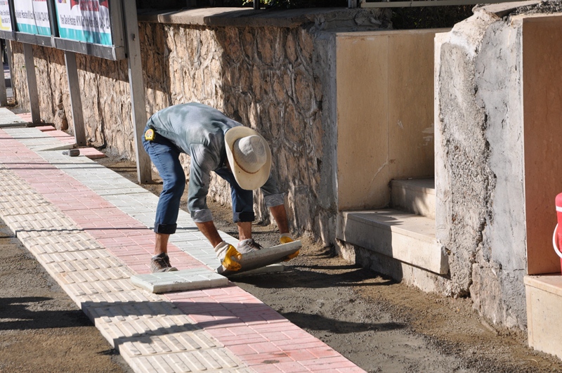5 Mahallede Yol Yapım Çalışmaları Devam Ediyor (4)