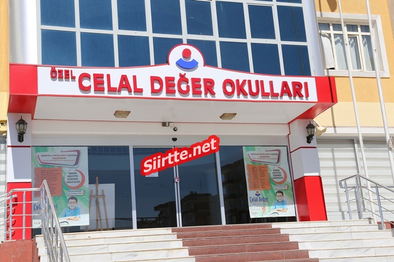 Siirt'te FETÖ Bağlantısı Gerekçesiyle 45 Okul, Vakıf ve Dernek Mühürlendi (1)