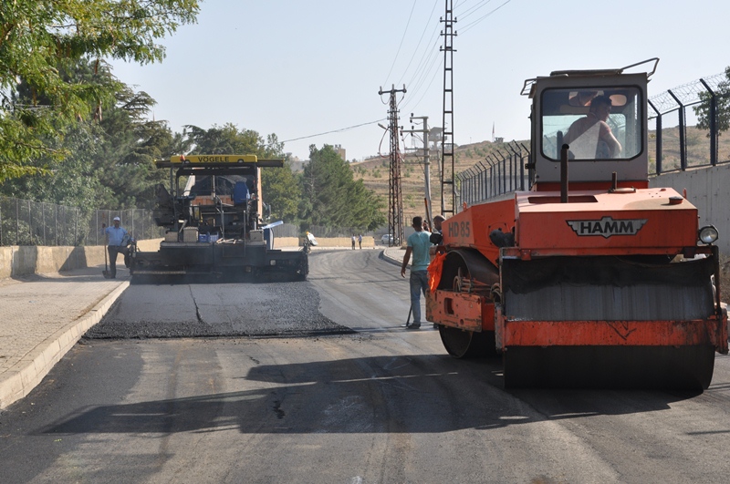 Asfaltlama Çalışmaları Şeyh Musa Caddesinde Devam Ediyor (2)