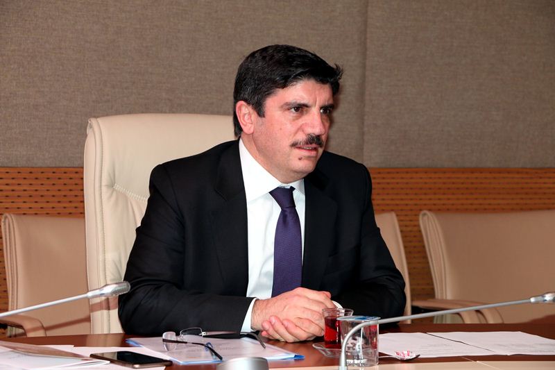 yasin-aktay-01