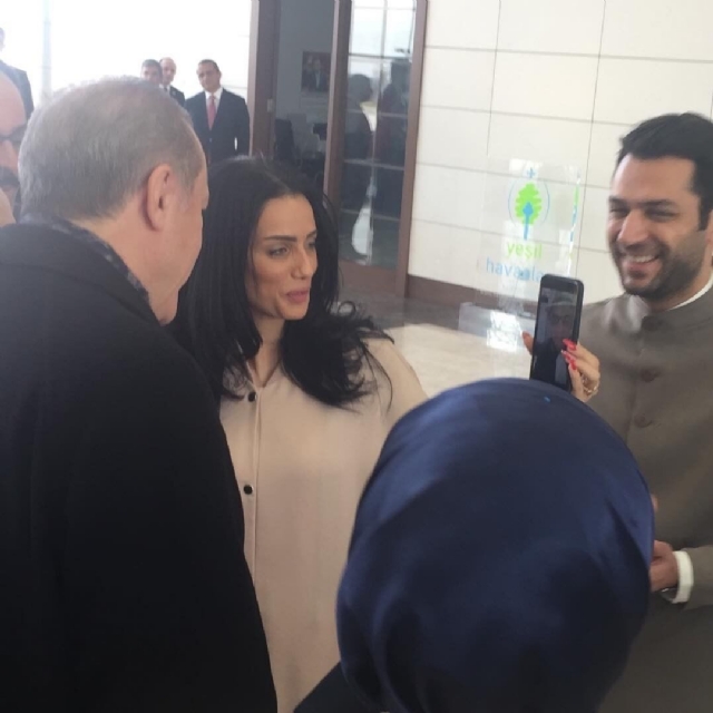 erdogan-murat-yildirim-a-facetime-baglantisiyla-8959051_764_m