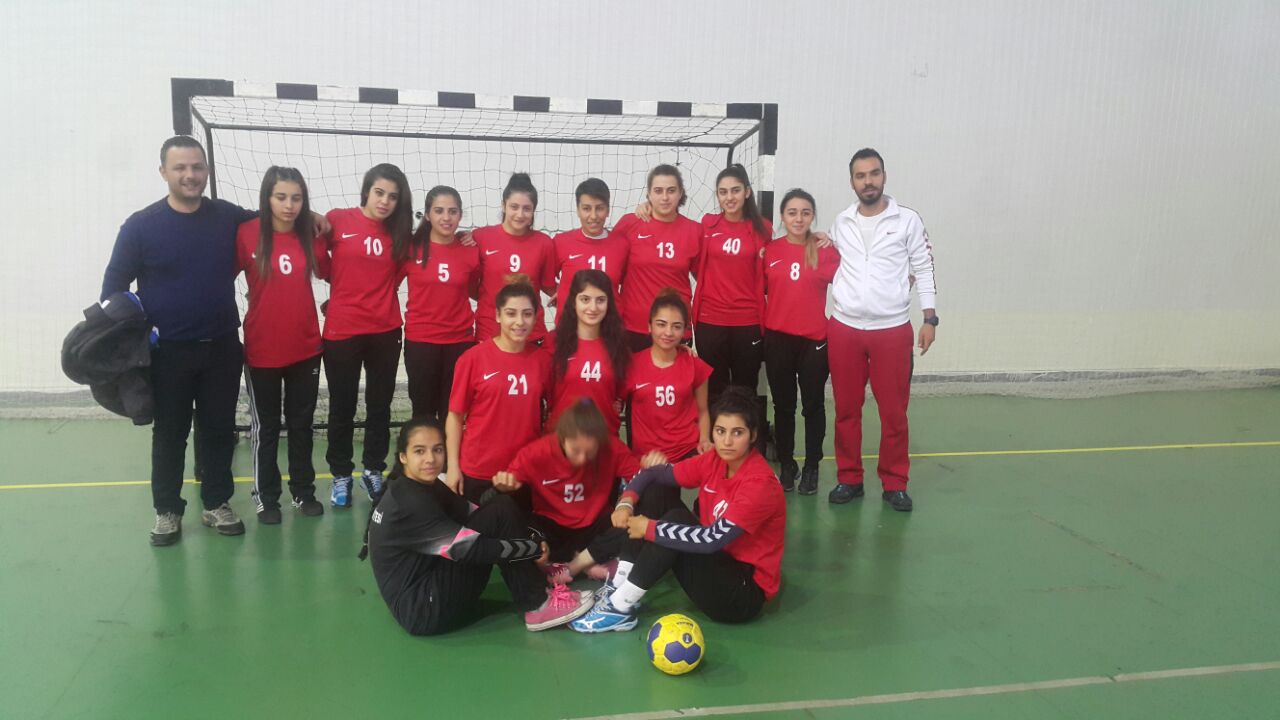 thumbnail_siirt-universitesi-hentbol-takimi (4)