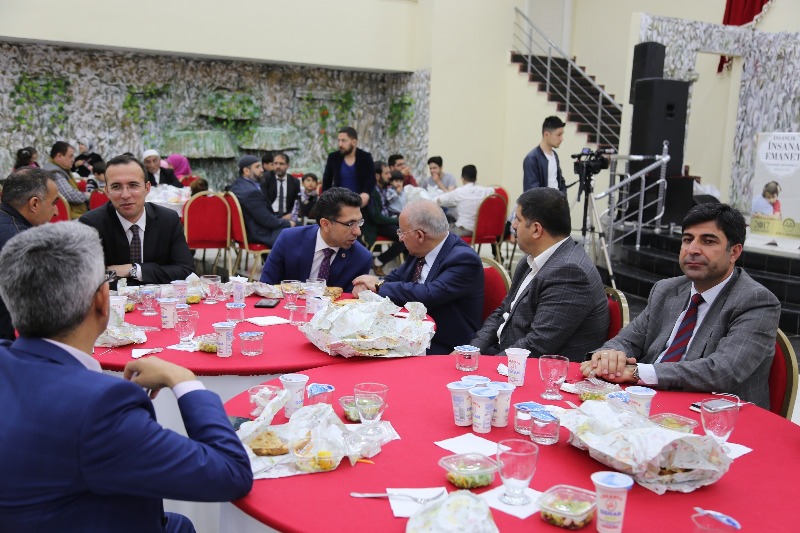 d9247d7f-2f62-46b6-b68e-7c7273df6386