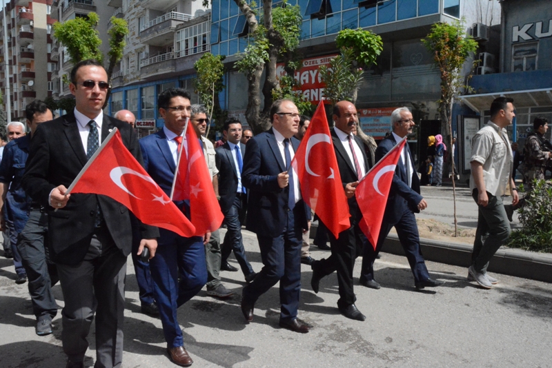 Halk Yuruyusu (1)