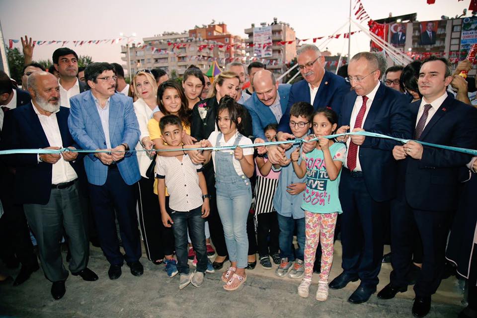 20953311_10155700713519586_250230586074597059_n