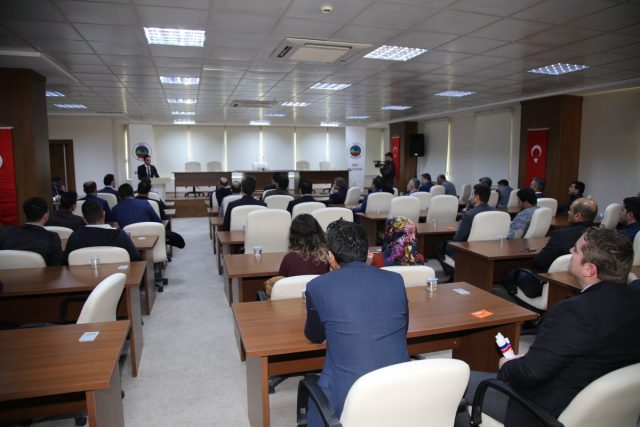 DVcGKlJWkAEDDjd-640x427