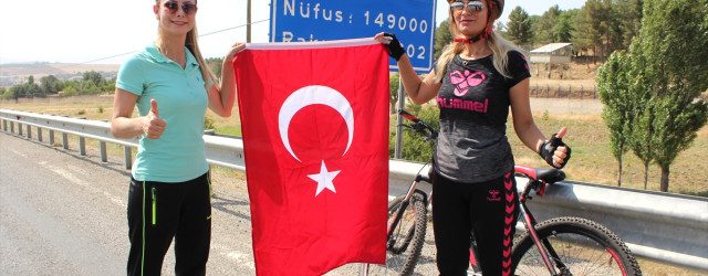 turk-kadininin-zaferi-bisiklet-turu-projesi-9954258_o-640x250