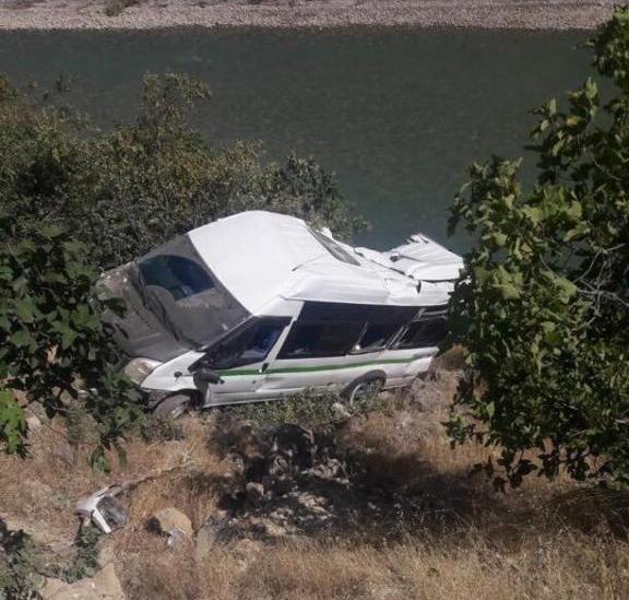 9084290c-77c8-4fb8-b7d2-3bad6b6b5050-576x1024