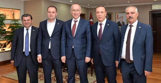 milletvekili-osman-oren-karayollari-genel-muduru-ve-toki-baskanini-ziyaret-etti_f8202