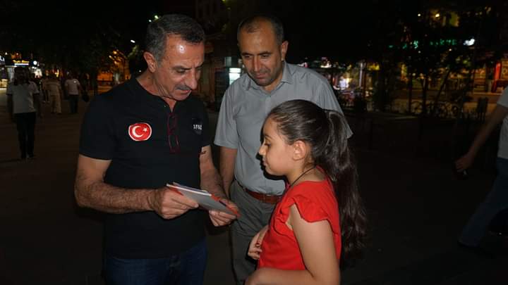 b516a433-018d-4f1c-bae7-e43b76e6271f