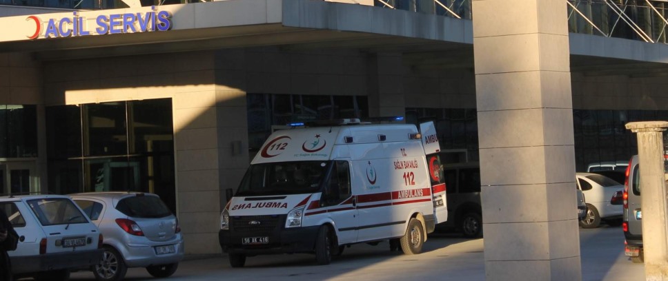siirtte-yolcu-minibusu-devrildi-4-yarali-anafoto