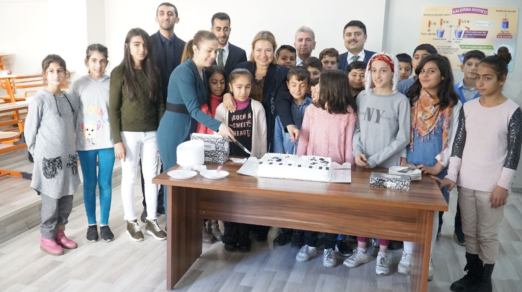 5c971922-54a4-4fda-90e8-fd2e10db6428