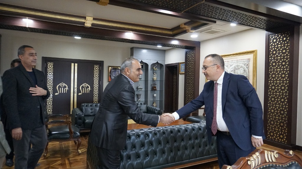 Siirt’li Müzisyenler Ve Sanatçılar Derneği’nden Vali Atik’e Ziyaret