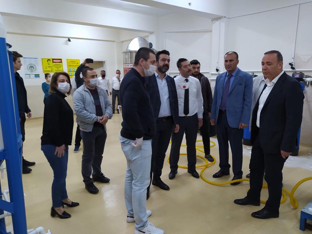 44e4083d-970e-4bfd-a90e-2e8979d1bf27.