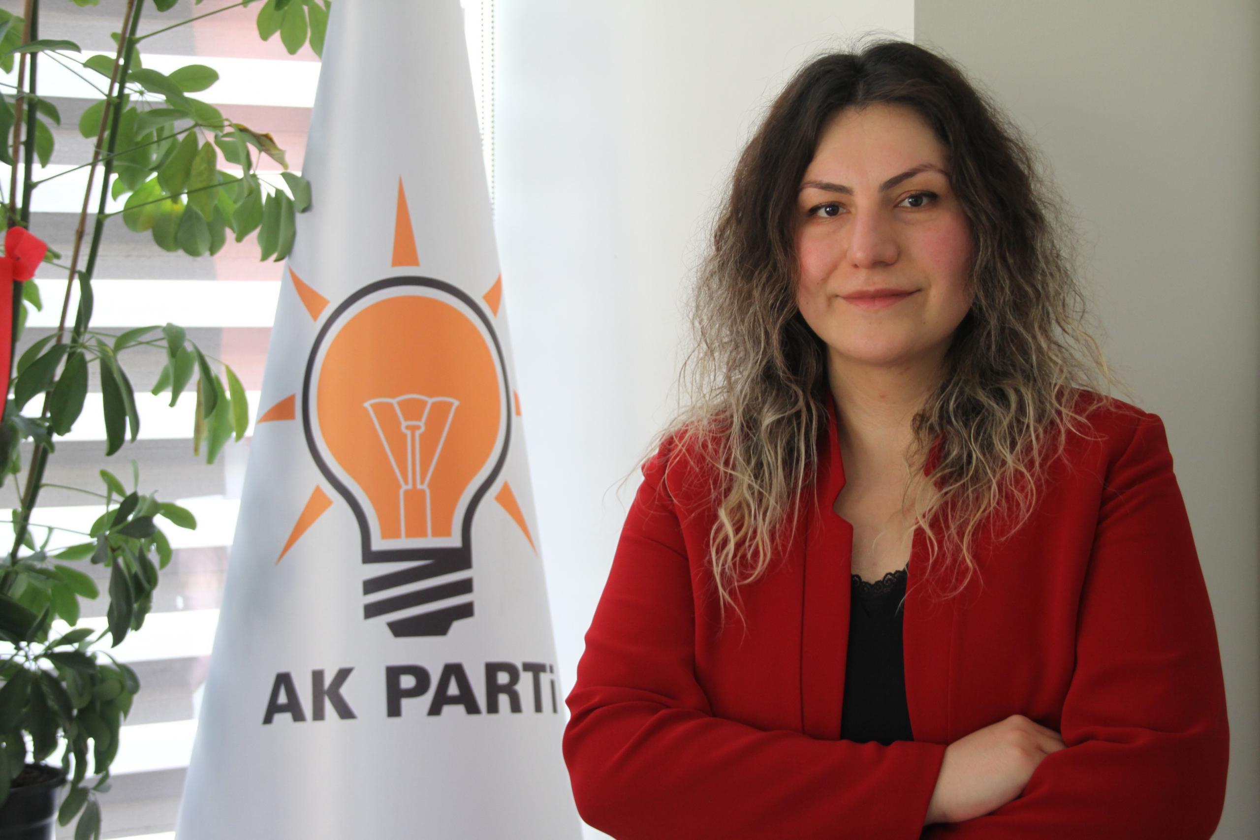 AK Parti Siirt Kadın Kolları İl Başkanı Av. Ayşe Ekinci (7)