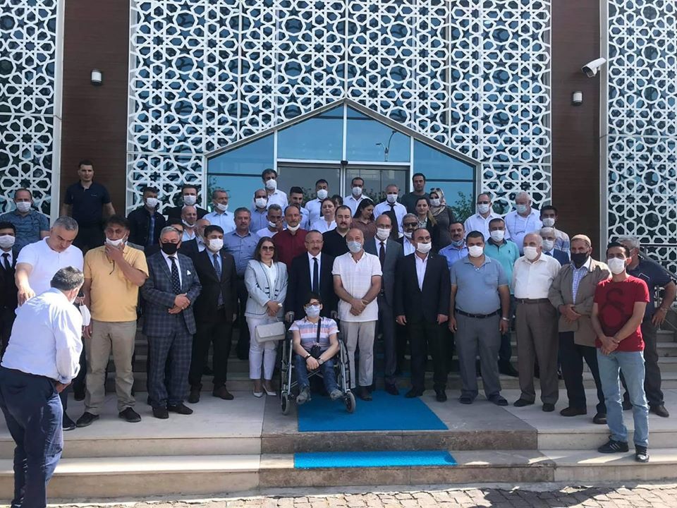 VALİ ATİK UĞURLANDI
