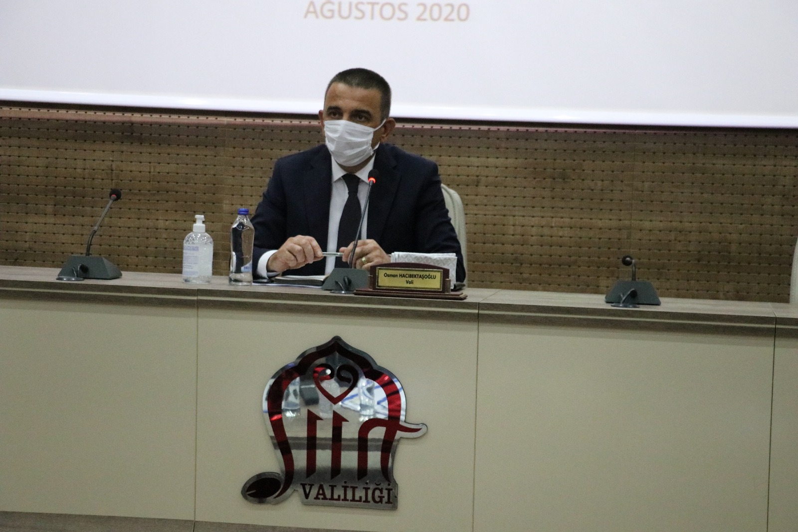 PANDEMİ DENETİM EKİPLERİ TOPLANTISI, VALİ HACIBEKTAŞOĞLU BAŞKANLIĞINDA YAPILDI