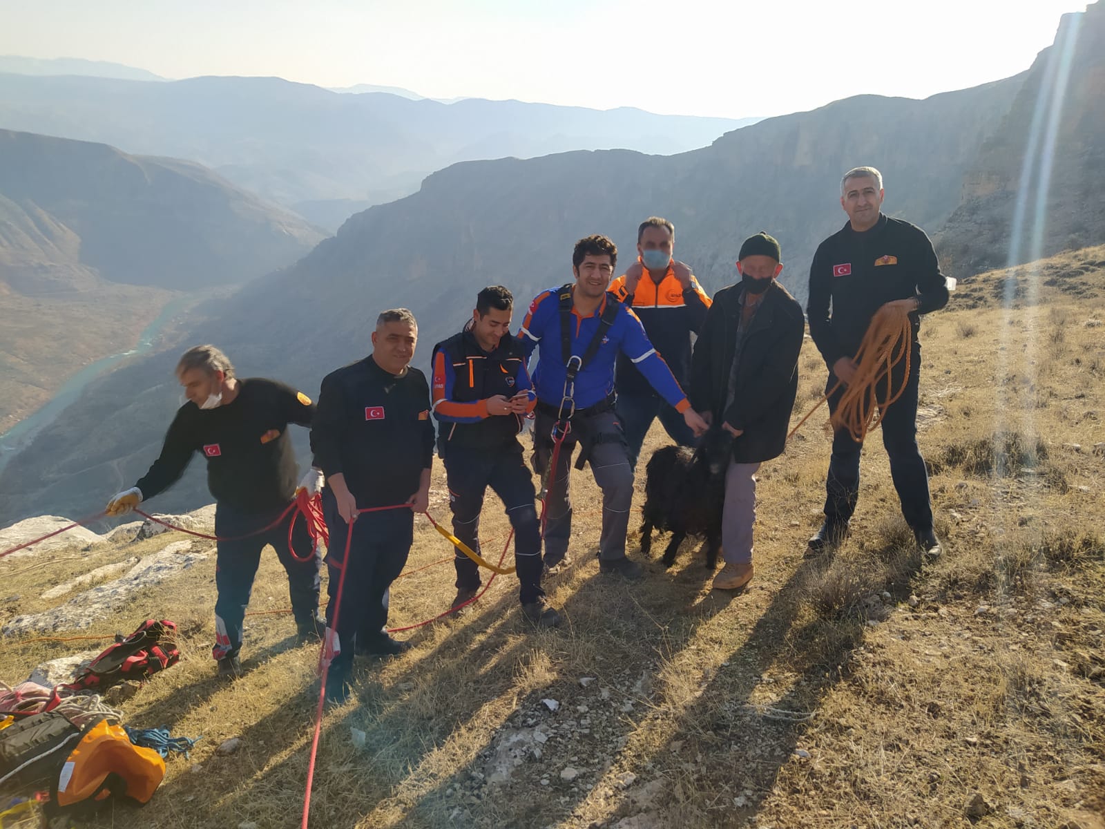 fe0c59bc-f0c8-4b0f-b8a5-d3ef472d96c3