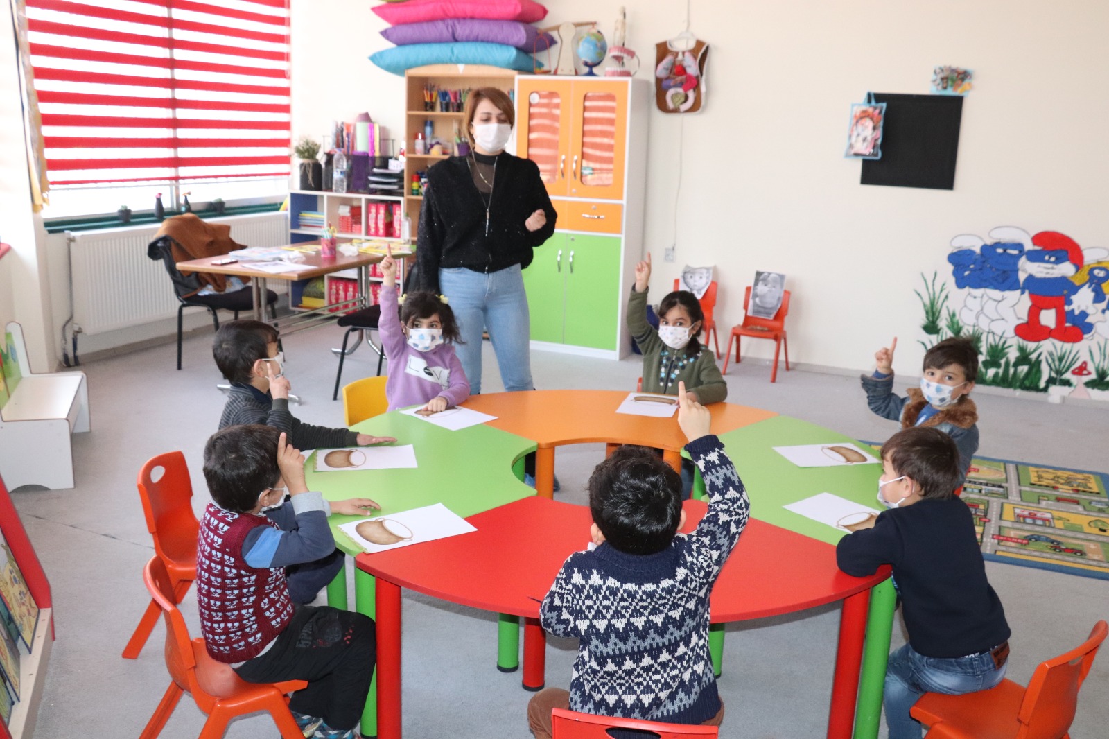 e5c28b52-7681-40ce-868e-d52ad0238759