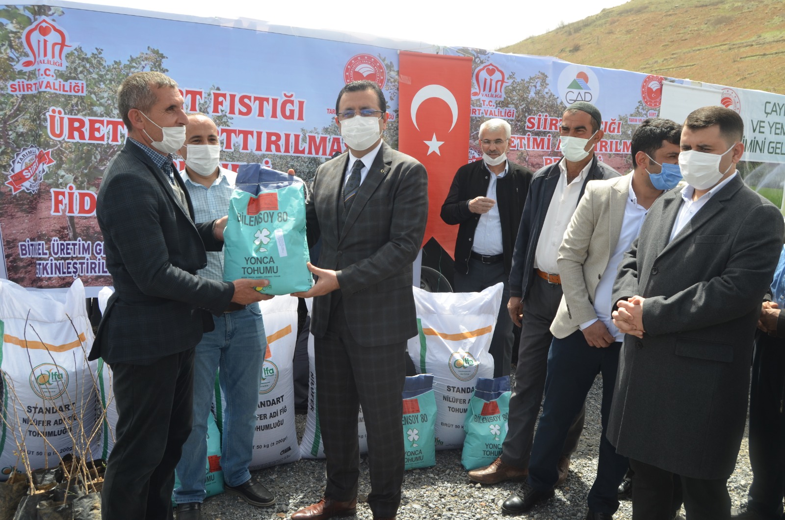 f0951548-804e-4b3a-b216-97e415c51ebd