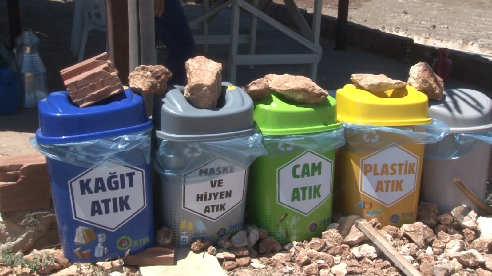 e8fcf7c0-d3b8-4601-9c8a-4f3dc335e4a3