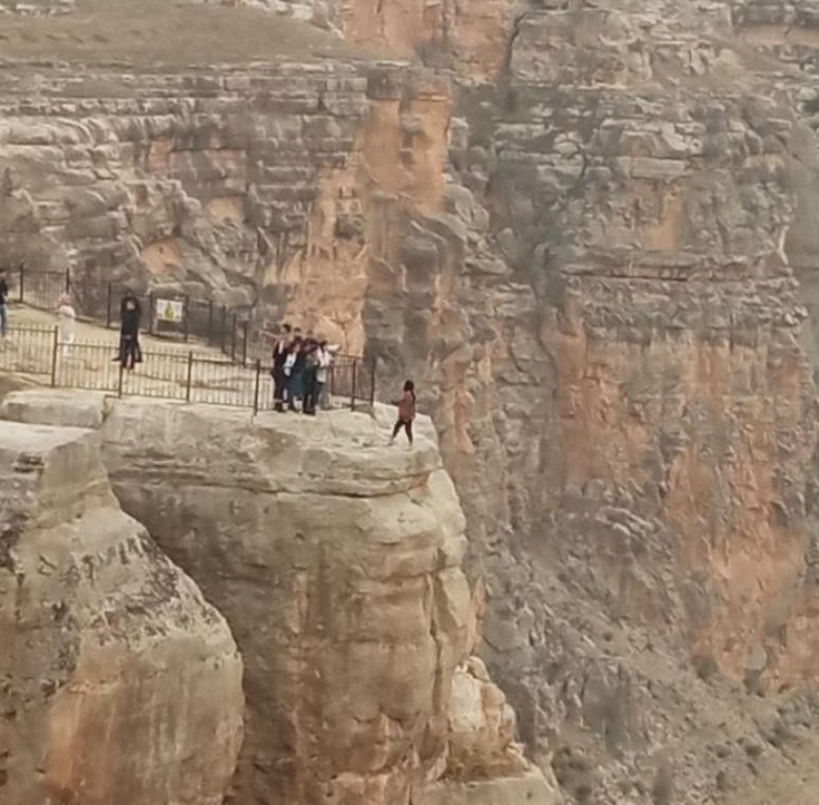 6dcce599-ea33-407e-ba07-93b81ae81de3